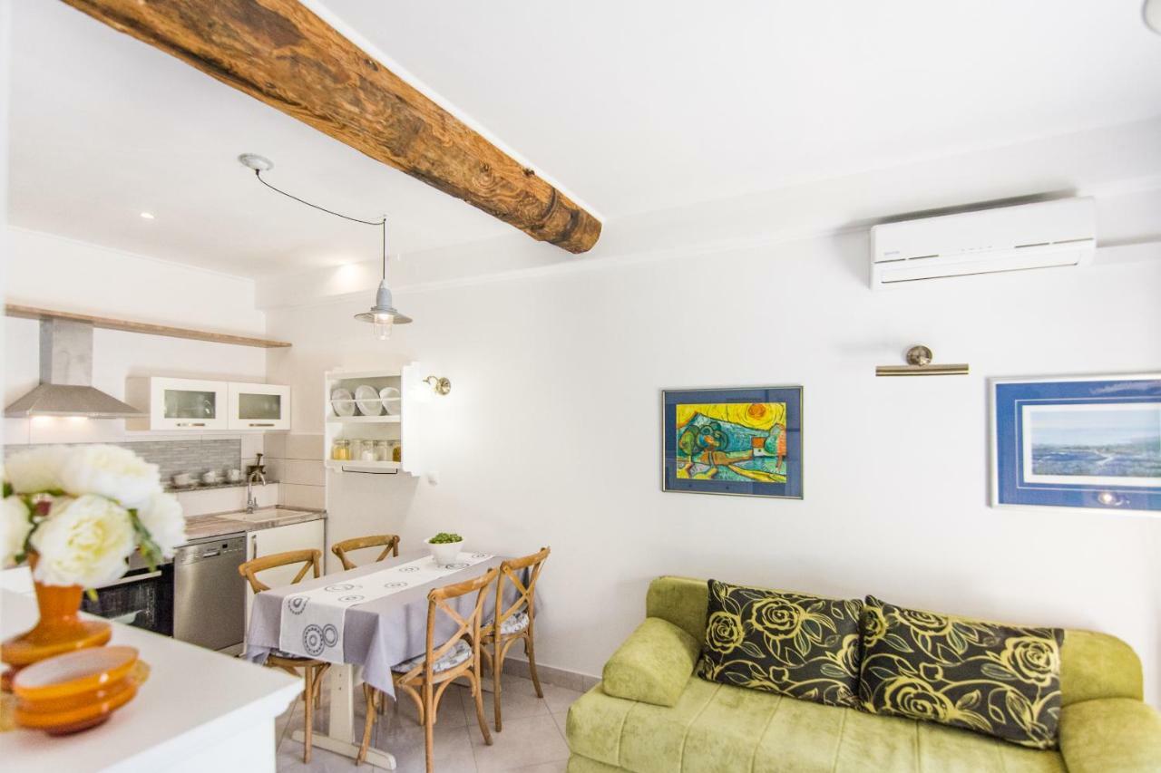 Apartment Mileta Sali Luaran gambar